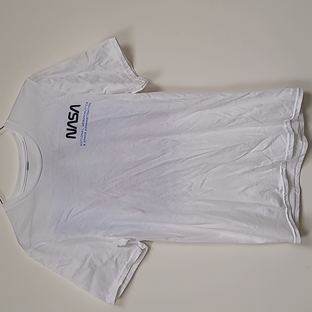 NWT NASA Hyper Space Graphic Short Sleeve White Tee Small